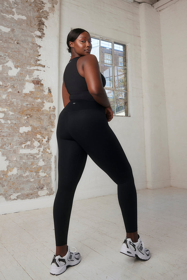 Revitalise High Waisted Leggings Curvy- Midnight Black