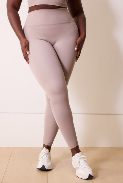 24/7 Revitalise 7/8 High Waisted Leggings Curvy - Clay