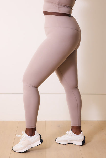 24/7 Revitalise 7/8 High Waisted Leggings Curvy - Clay