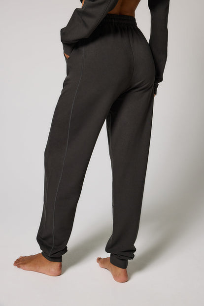 Luxus Lounge Jogginghose Curvy - Black Coffee