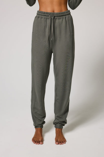 Luxus Lounge Jogginghose Curvy - Slate Green