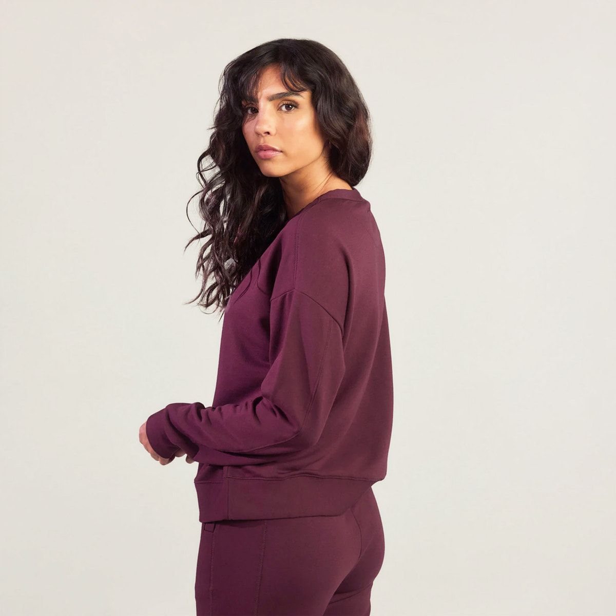 Luxe Lounge Sweatshirt – Dark Cherry