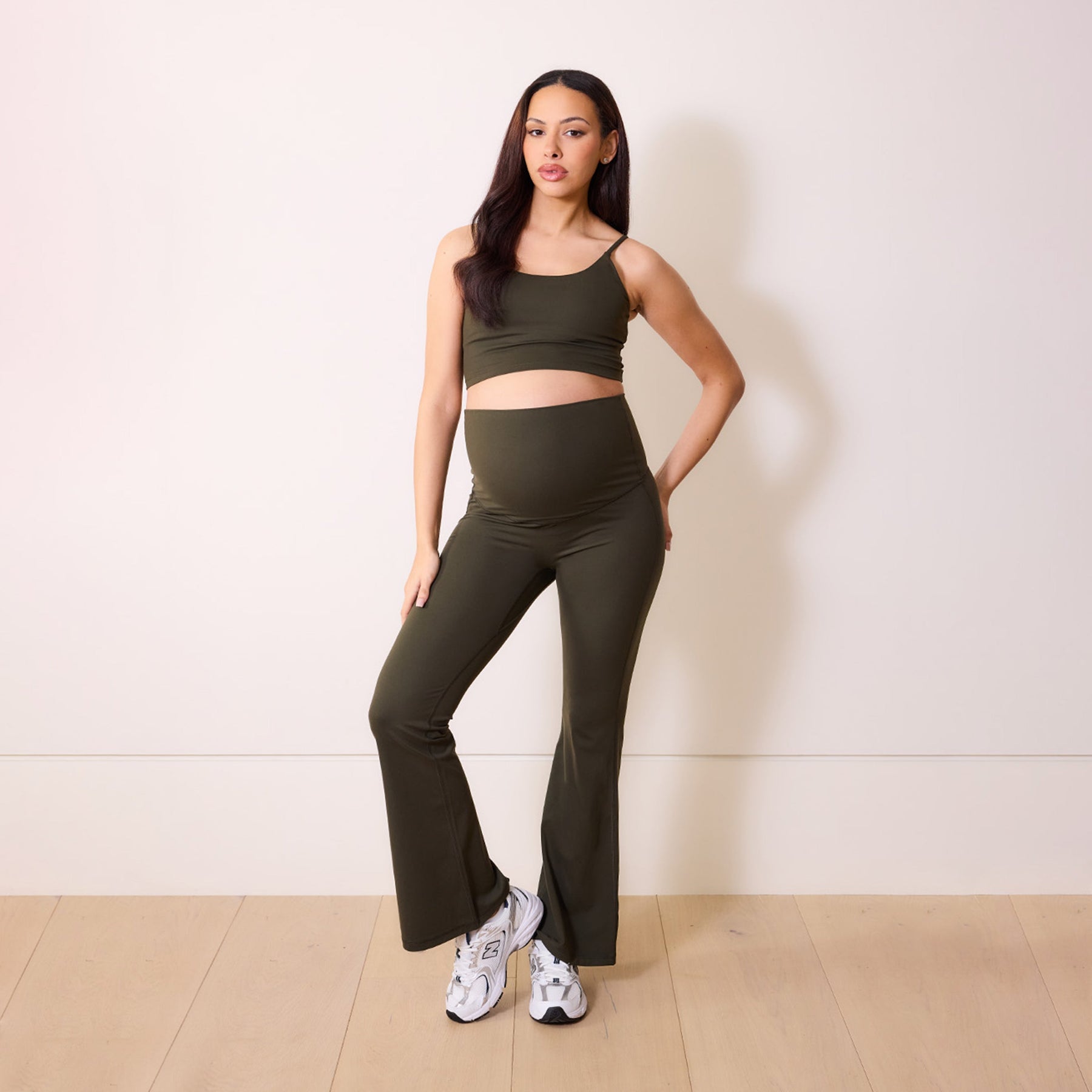 24/7 Revitalise Schlaghose Umstandsleggings - Tief-Olive