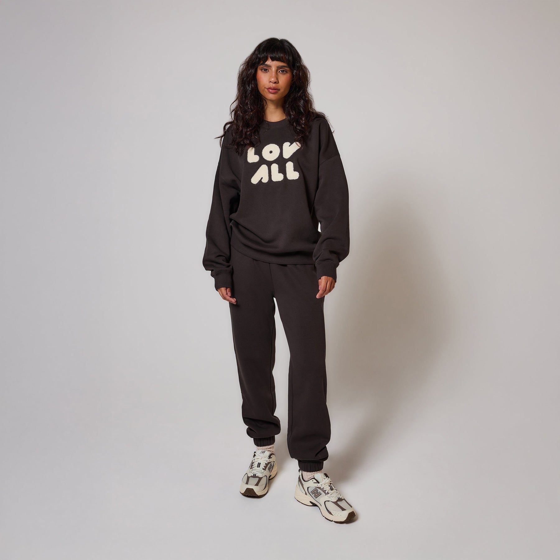 ALL SZN Bio-Jogger mit Bündchen Curvy - Black Coffee
