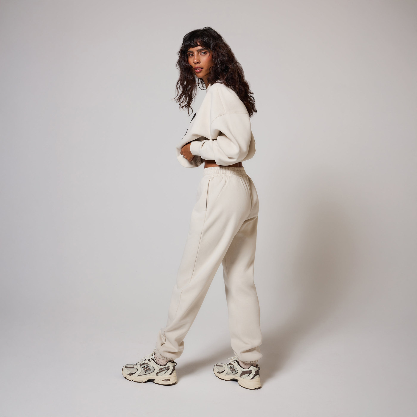 ALL SZN Bio-Jogger mit Bündchen Curvy - Ecru