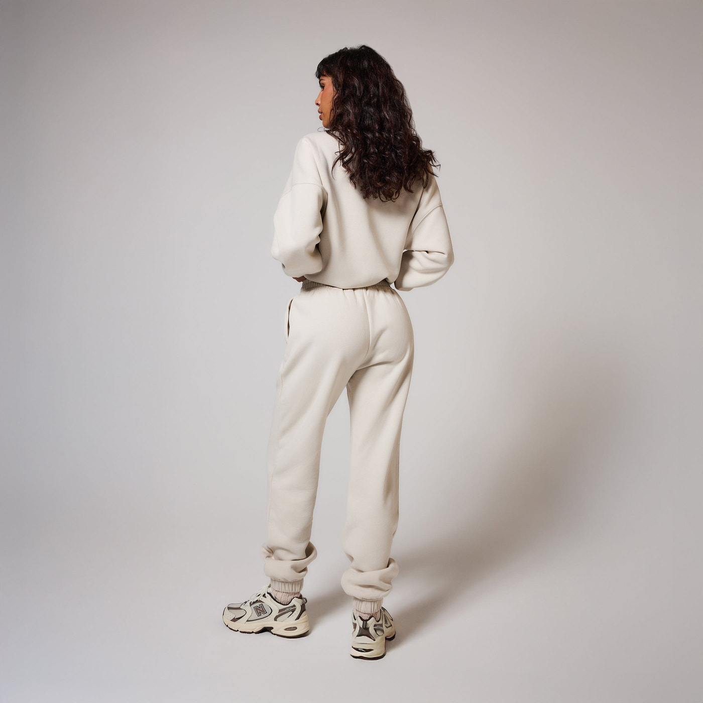 ALL SZN Bio-Jogger mit Bündchen Curvy - Ecru