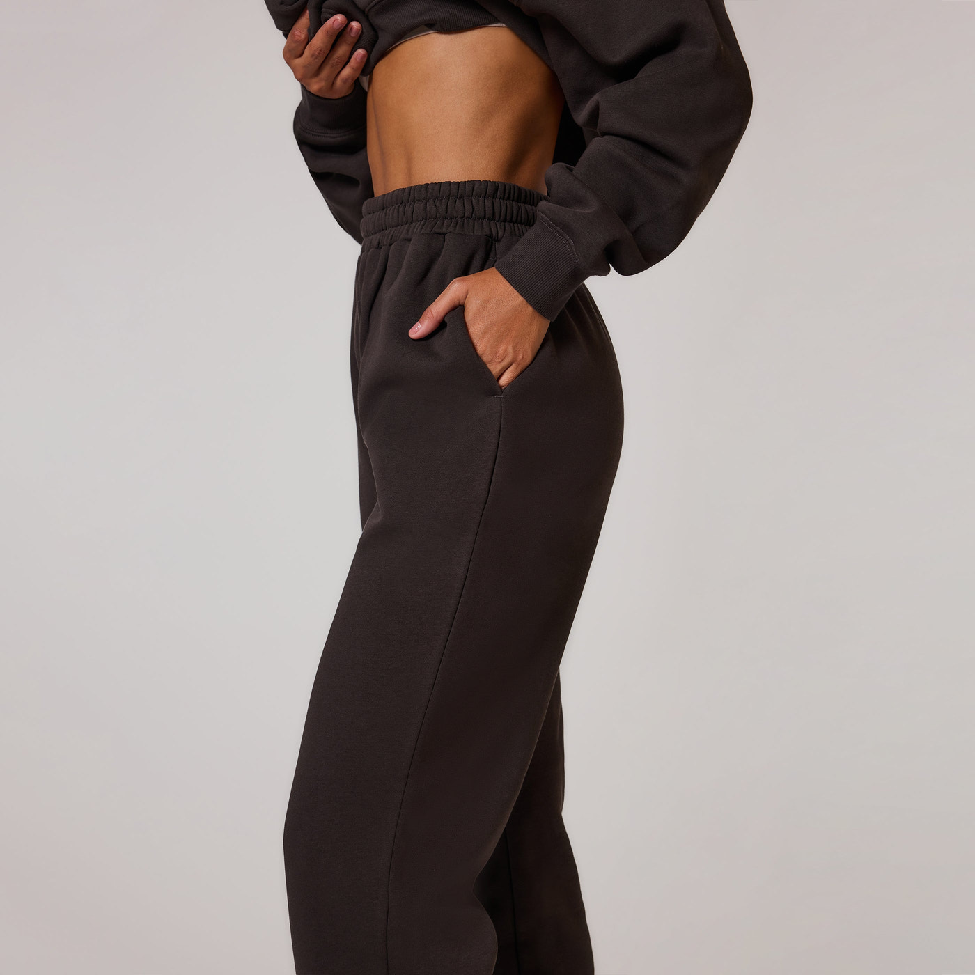 ALL SZN Bio-Jogger mit Bündchen - Schwarzer Kaffee