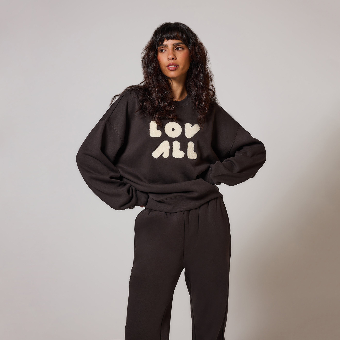 ALL SZN Übergröße Bio-Sweatshirt Curvy Style 1 - Black Coffee