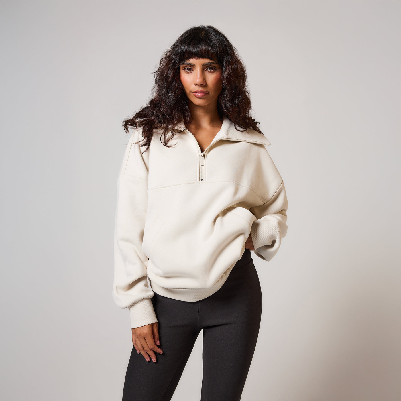 ALL SZN Übergröße 1/4 Zip Bio-Sweatshirt Curvy - Ecru