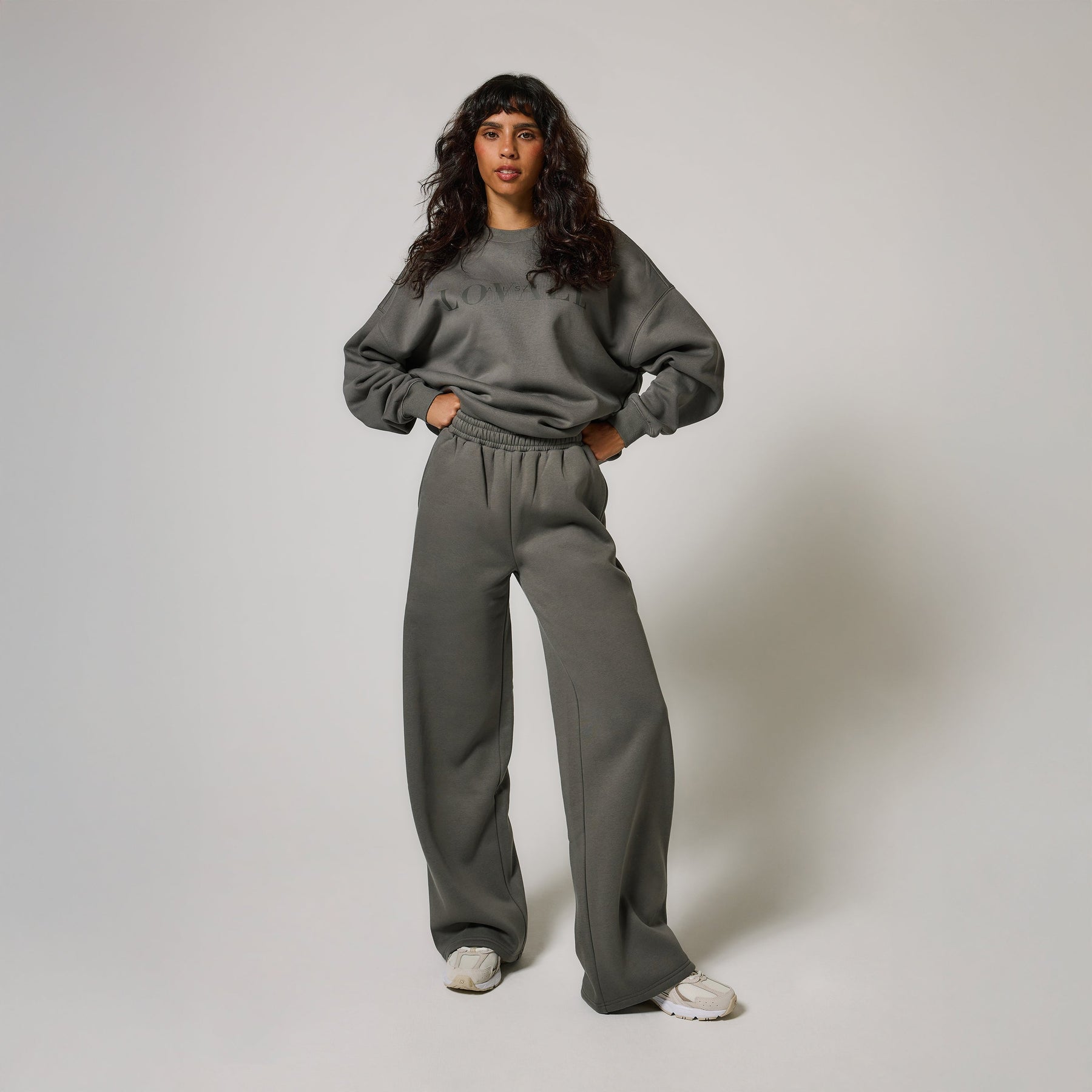 ALL SZN Bio-Jogger mit weitem Bein - Schiefergrün