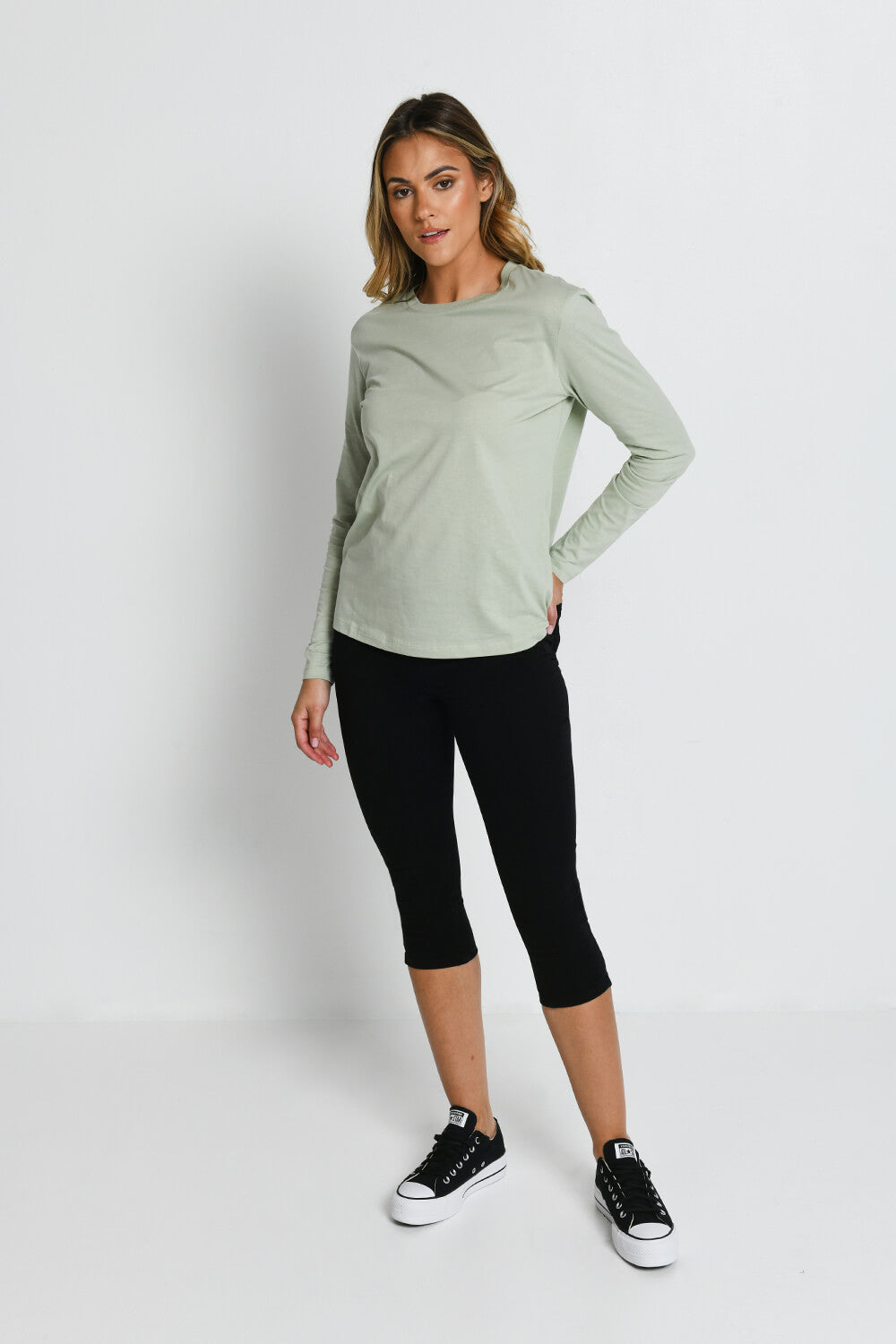 Meg - Height: 5'9 | Wearing Size 8 