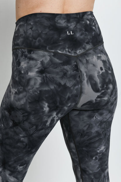 Revitalise 7/8 High Waisted Leggings - Black Tie Dye