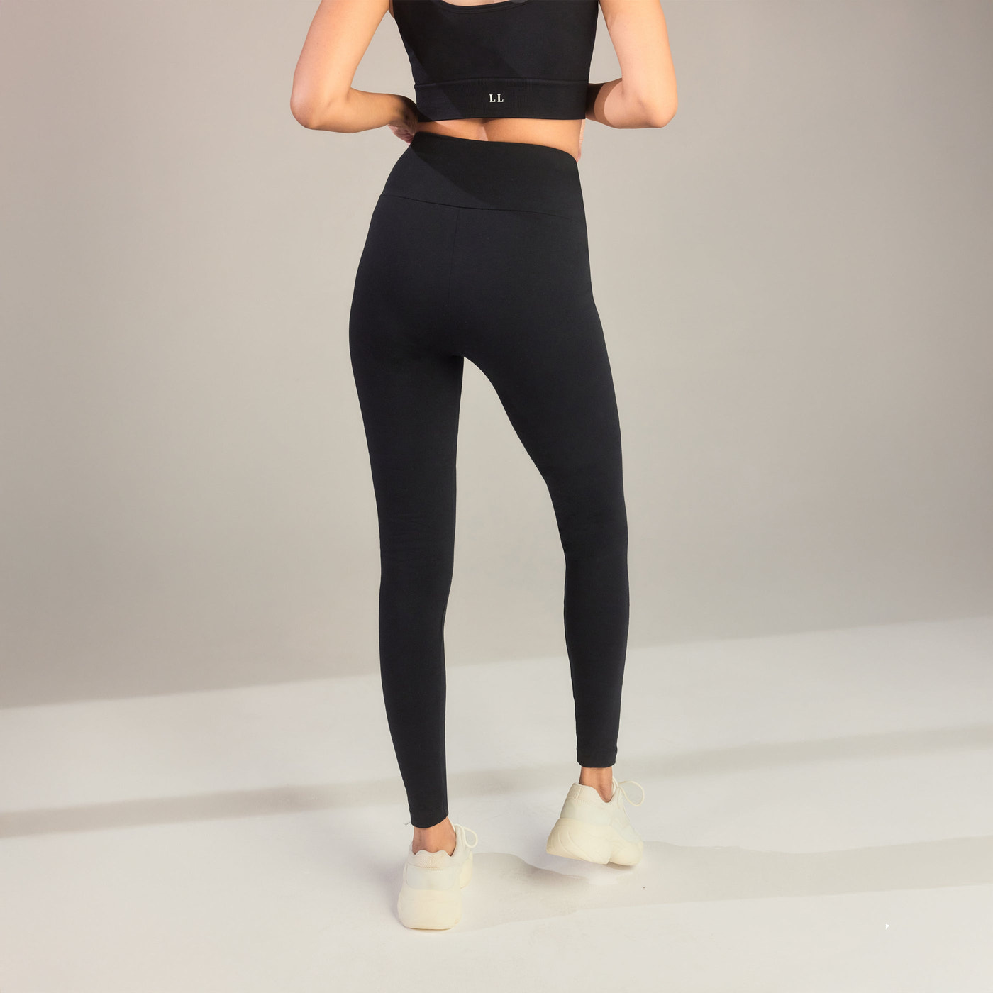Alltägliche High-Waisted Leggings - Schwarz
