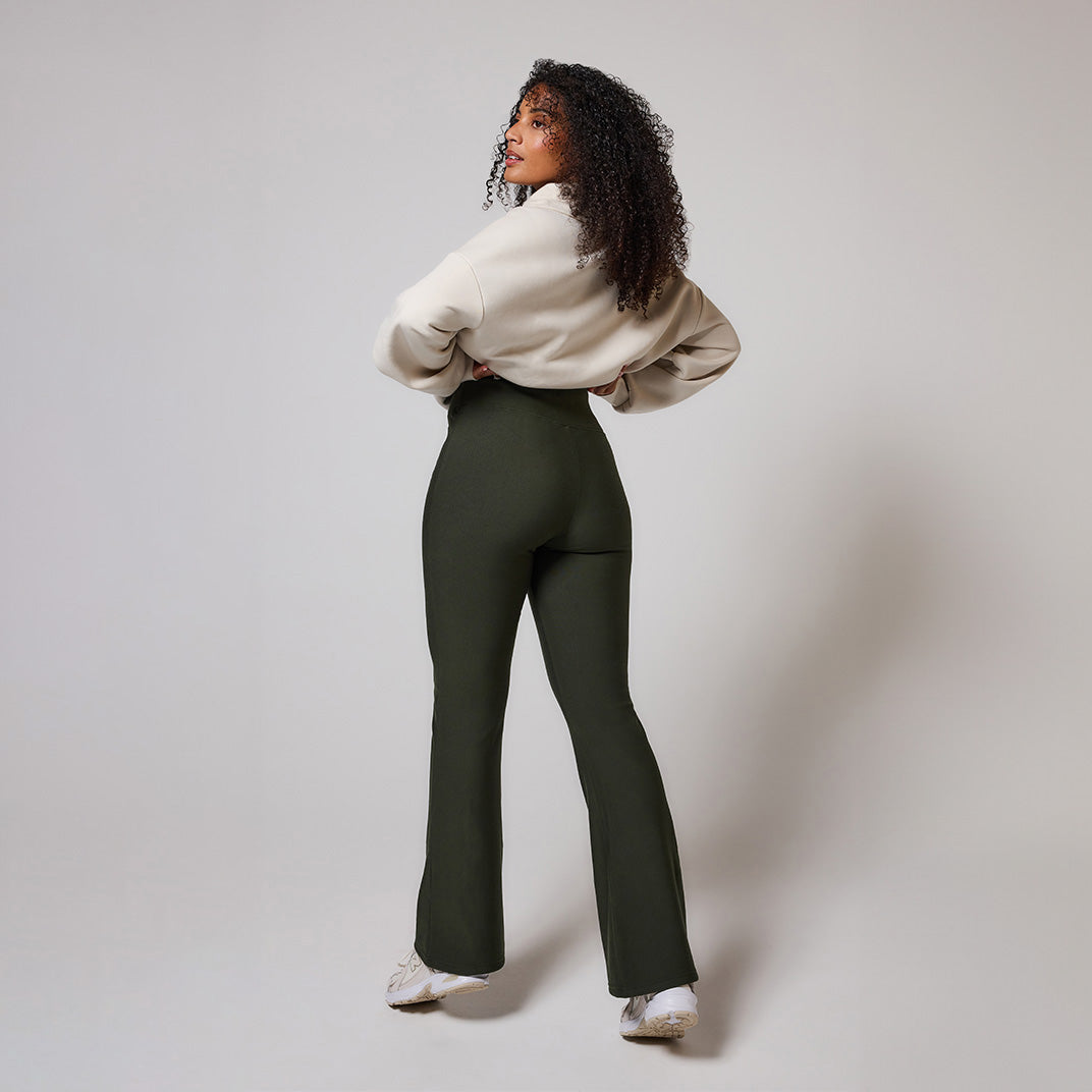 Winter-Leggings mit ausgestelltem Bein – Deep Olive