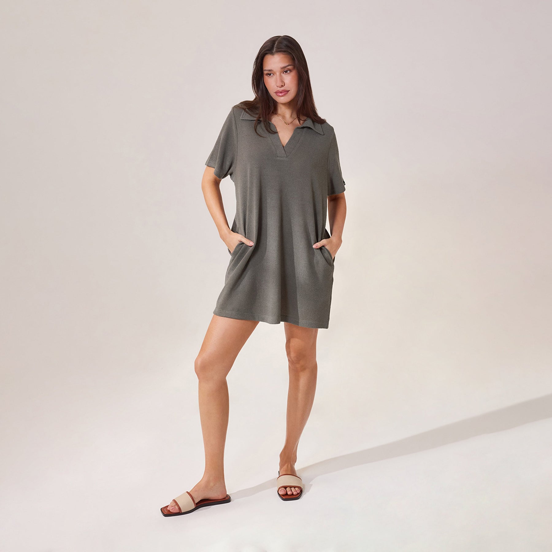 Leichtes Strickkleid mit Kragen - Schiefergrün