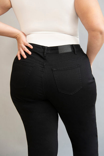 Straight-Fit Jeans Curvy - Black