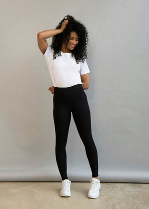 Ultimate 7/8 Jeggings - Black