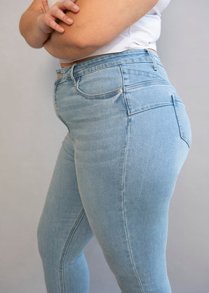 Lift & Shape Jeans Curvy - Light Bleach