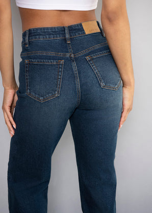 Straight-Fit Jeans - Dark Blue