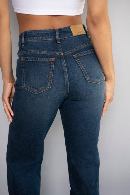 Straight-Fit Jeans - Dark Blue