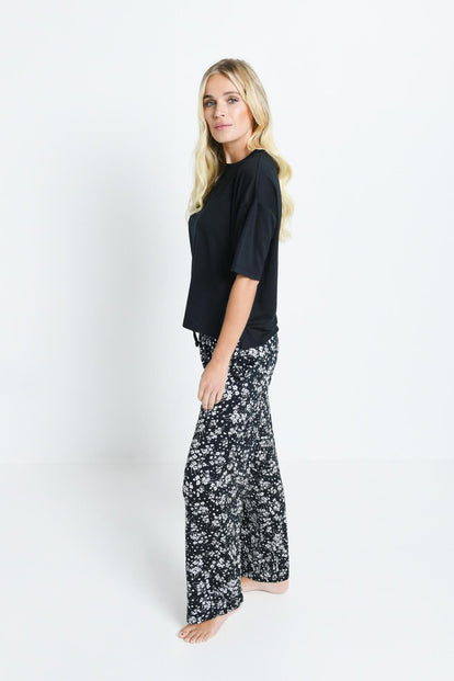 Soft Touch Pyjama Set - Black Floral