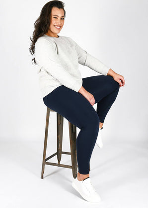 Revitalise High Waisted Leggings Curvy - Navy Blue