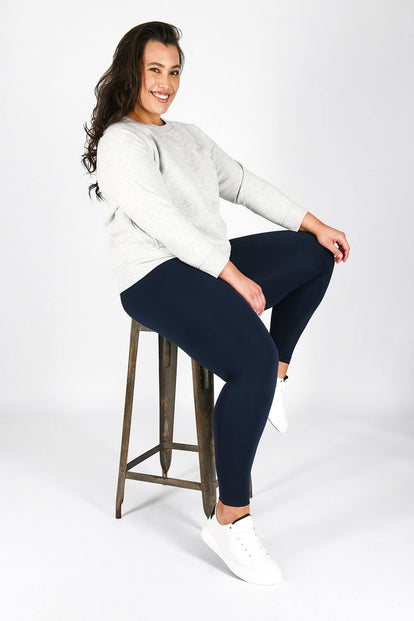 Revitalise High Waisted Leggings Curvy - Navy Blue