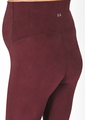 Revitalise Cropped Umstandsleggings - Winter Berry