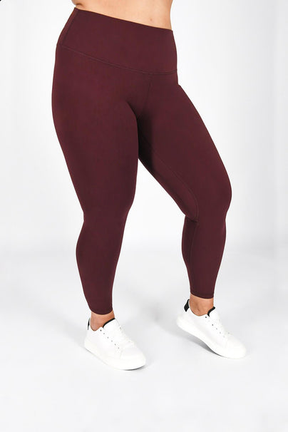 Revitalise 7/8 High Waisted Leggings Curvy - Winter Berry