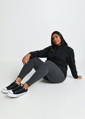 Everyday Pullover Hoodie Curvy - Black