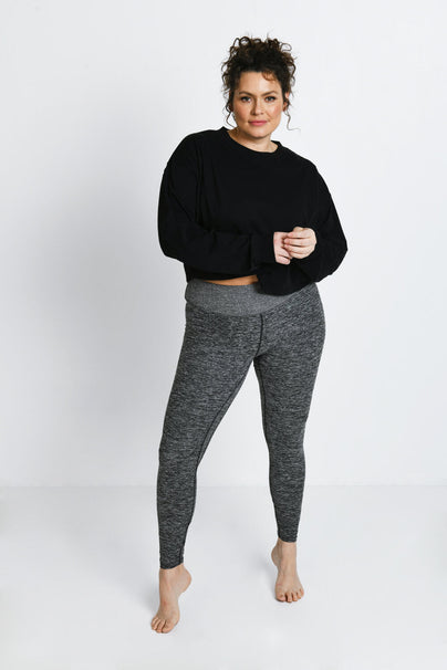 products/C_DGM_LoungeLeggings_1_ed576790-c8b7-4573-b099-c987dc6b49bc.jpg