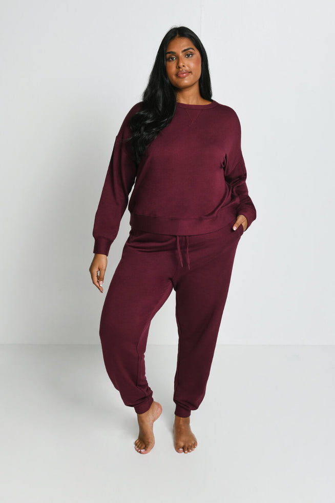 products/C_DarkCherry_LuxeLoungeJoggers_1_1d4c3c14-6c54-4c35-a2fb-4b833ce3b4a9.jpg