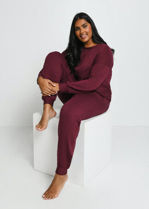 Luxus Lounge Sweatshirt Curvy - Dark Cherry