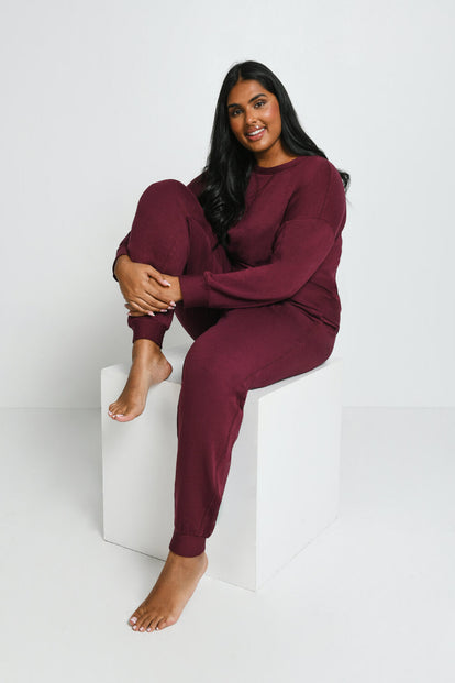 Luxus Lounge Sweatshirt Curvy - Dark Cherry