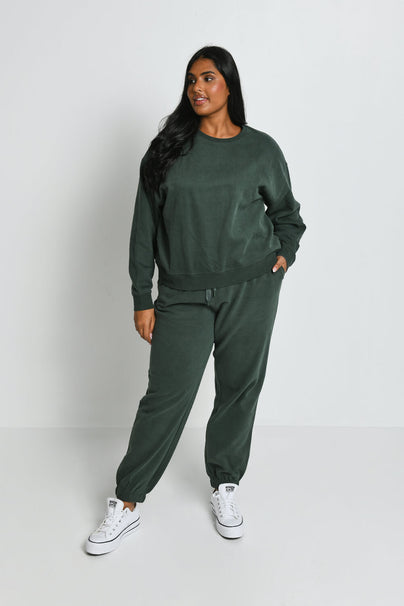 products/C_ForestGreen_EverydayJoggers_1_1f6e763b-482e-45ce-8bed-86a8b8cda52d.jpg