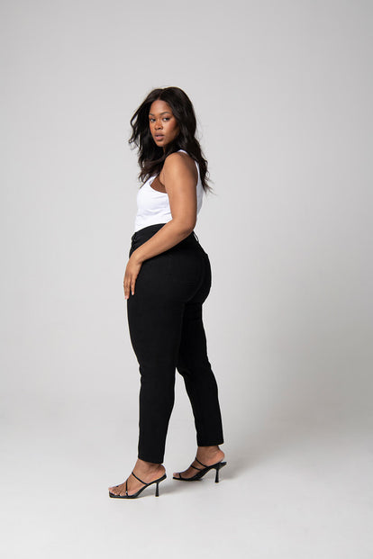 Slim-Fit Mom Jeans - Black