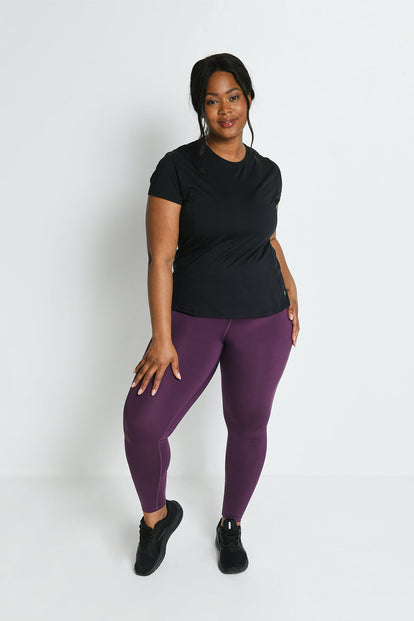 Rose - Height: 5'10 | Wearing Size 18