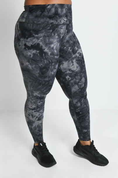 Revitalise High Waisted Leggings Curvy - Black Tie Dye