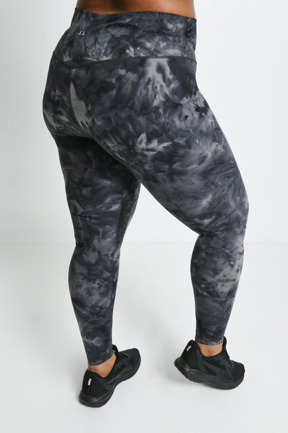 Revitalise High Waisted Leggings Curvy - Black Tie Dye