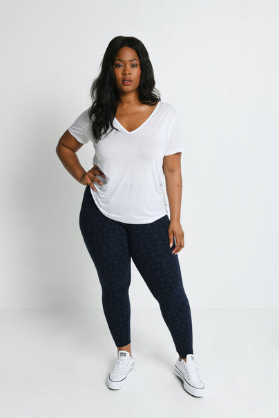 products/C_Plus_Size_Navy_Animal_Print_Printed_ClassiC_Plus_Size_High_Waisted_Leggings_1_48f58339-6b3c-4a31-a011-3068c384c863.jpg