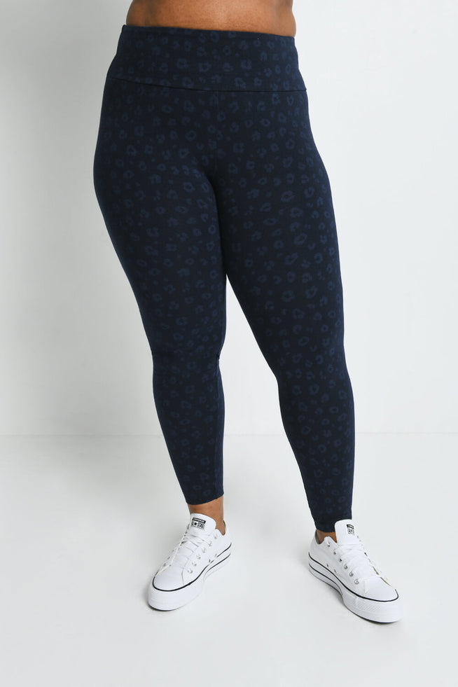 Everyday High Waisted Leggings Curvy - Navy Animal Print