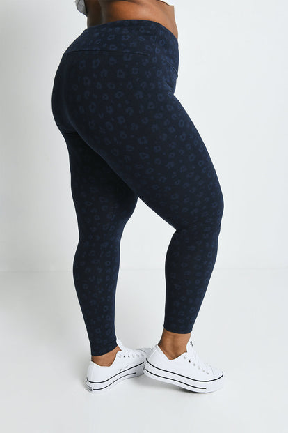 Everyday High Waisted Leggings Curvy - Navy Animal Print