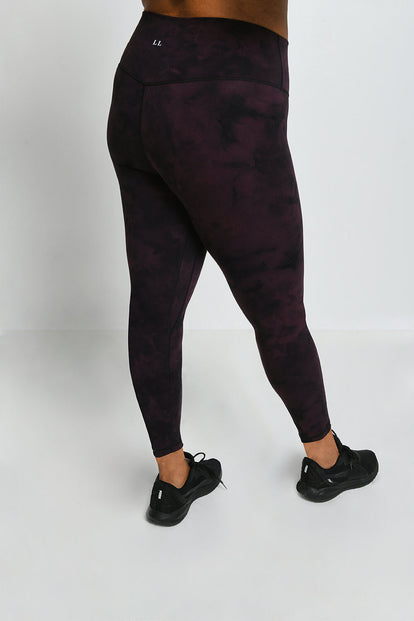 Revitalise 7/8 High Waisted Leggings Curvy - Dark Cherry Tie Dye