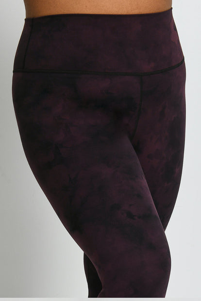 Revitalise High Waisted Leggings Curvy - Dark Cherry Tie Dye