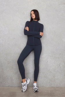 Grace - Height: 5'9 | Wearing Size 8 Tall