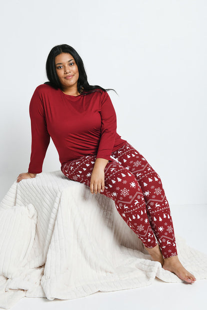 Soft Touch Pyjama Set Curvy - Burgundy Christmas Print