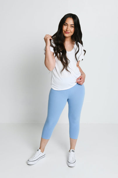 products/W_PowderBlue_ClassicCroppedLeggings_1_06d95751-a2aa-48f9-9412-3fc001db45d2.jpg